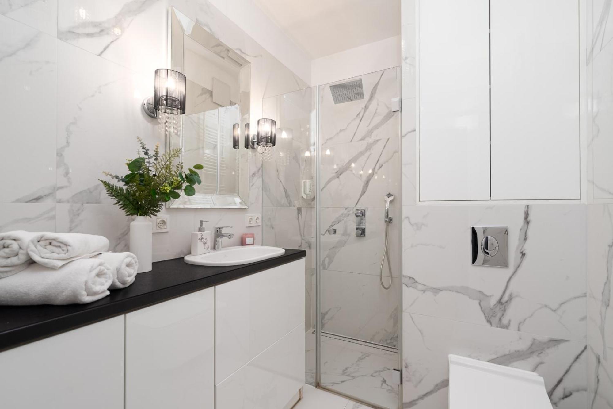 - Great Location - Stylish One Bedroom - Center - 85-220 * Warschau